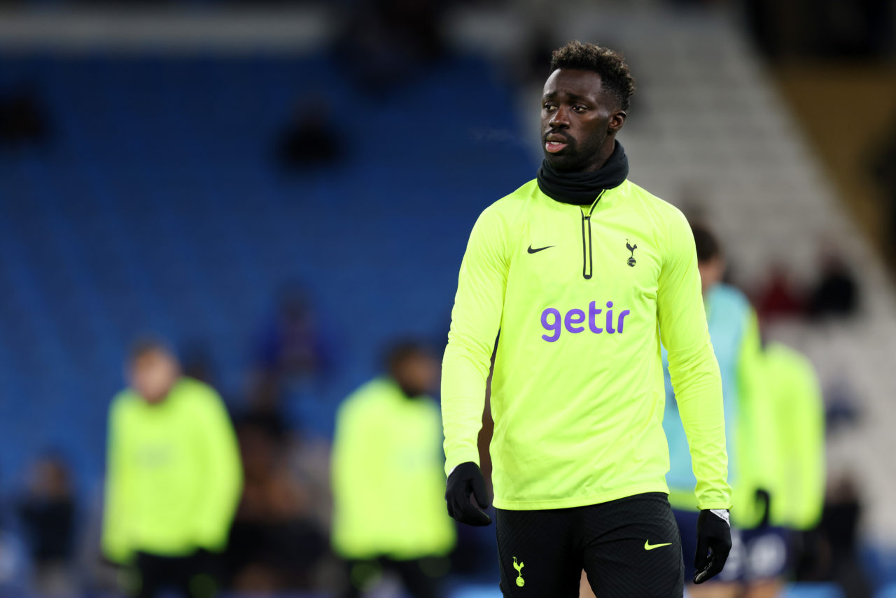 Davinson Sanchez warms up prior to a match