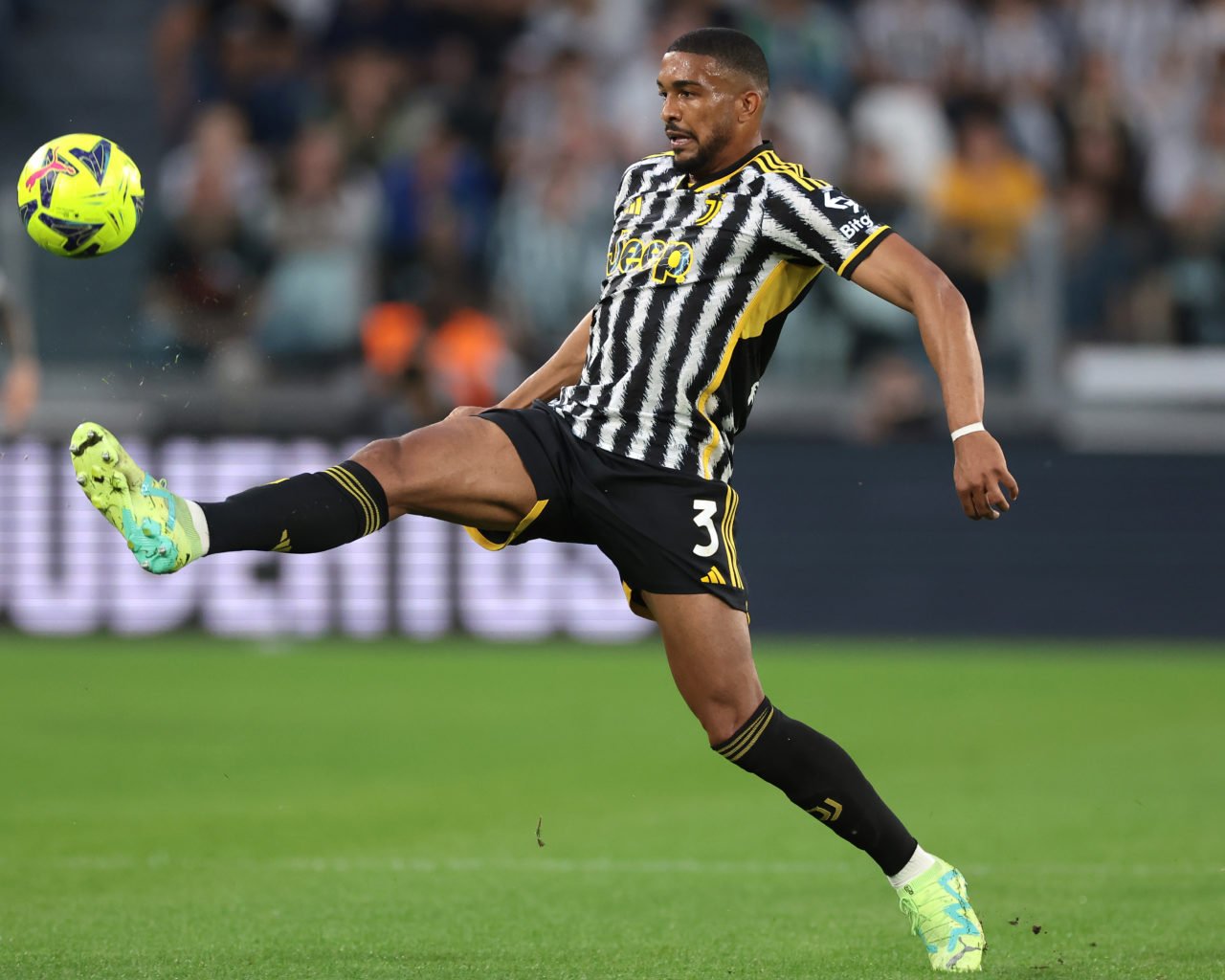 Gleison Bremer of Juventus reaches to control the ball